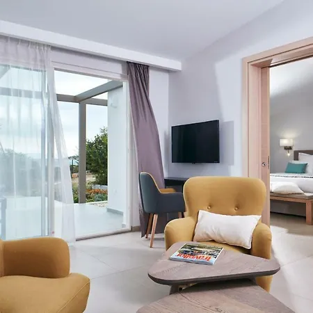 Boutique Island - White House Hotel Diaporos