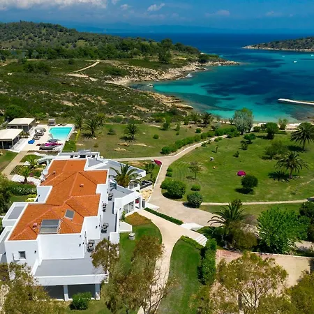 Boutique Island - White House Diaporos