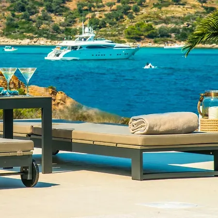 Boutique Island - White House *